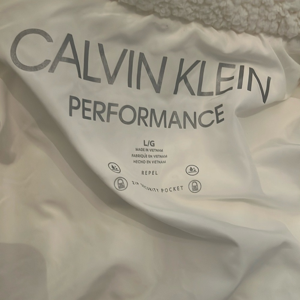 Calvin Klein White Quilted Vest - Picture 10 of 10